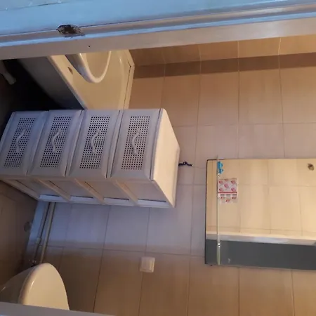 Vishnevyj Pereulok 15 *