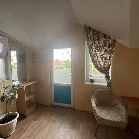 Vishnevyj Pereulok 15