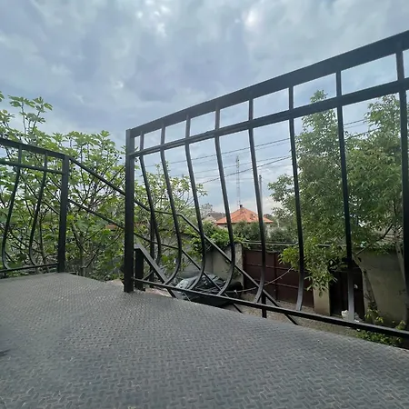Apartment Vishnevyj Pereulok 15 *