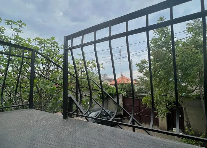 Apartman Vishnevyj Pereulok 15 *